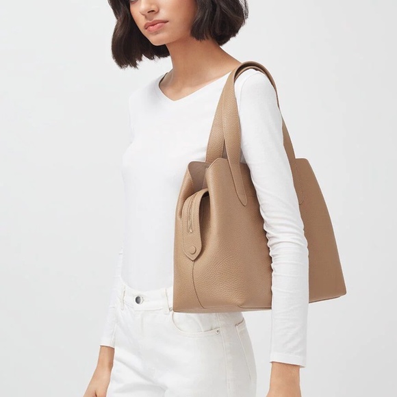 Cuyana Zippered Satchel in Cappuccino - Mint Condition! NWOT Free Shipping!! - Picture 4 of 13